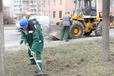 Работники Рязанской НПК вышли на экологический субботник